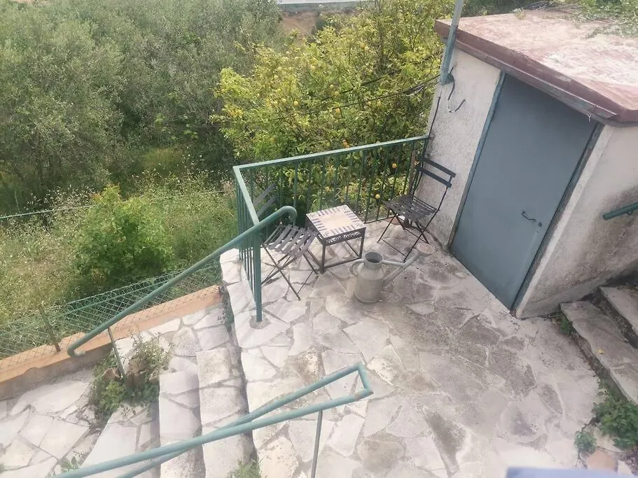 Holiday home Maison Traditionnelle Sur Les Collines Nicoises Nice